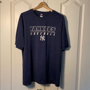 Yankees tee